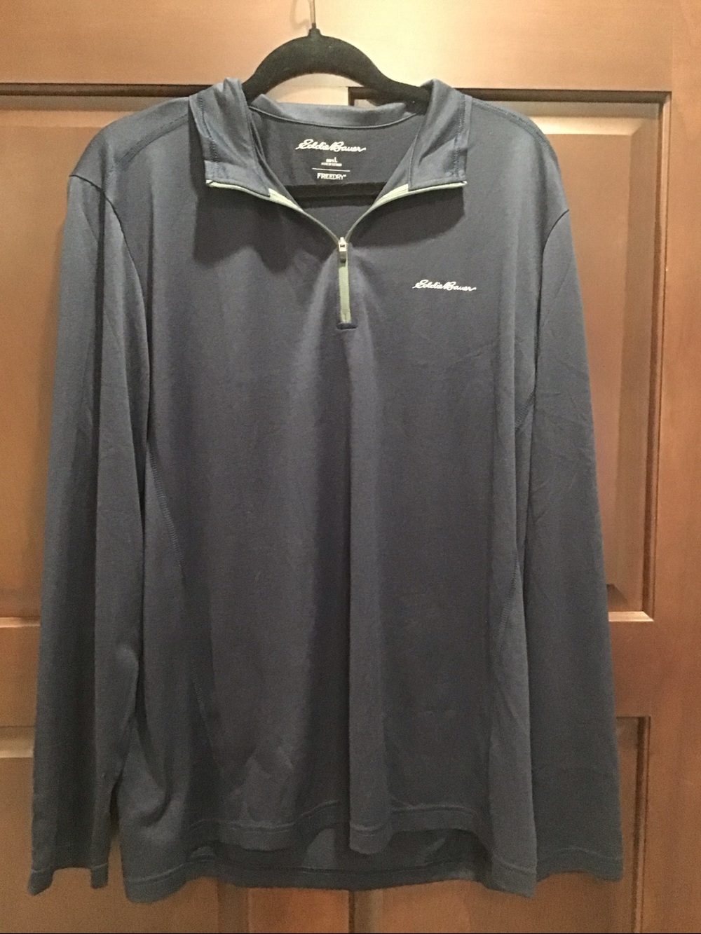 Eddie Bauer Women's Navy Lightweight Quarter-Zip Pullover